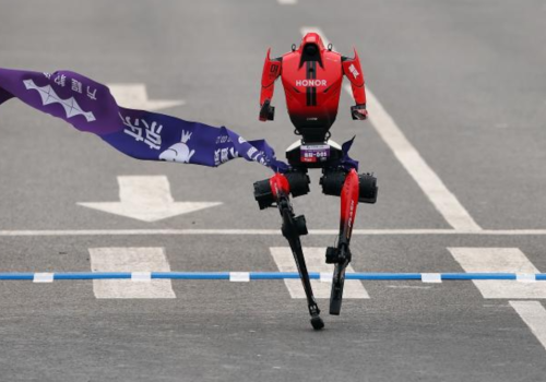 Humanoidalny robot Flash pobił rekord świata w półmaratonie