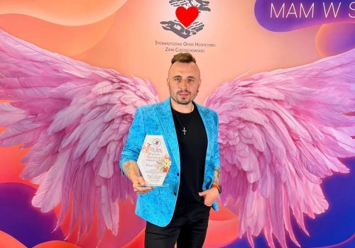 Czadoman z ważnym wyróżnieniem. Pomoc ważniejsza niż scena