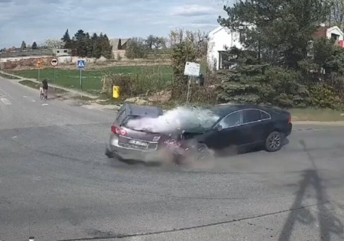 Mamy nagranie z niedzielnego wypadku w Biskupiej Woli. Ciężko ranny został 12-letni chłopiec