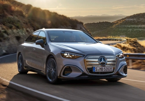 Nowy Mercedes Klasy C oficjalnie. To jeżdżący ekran z kierownicą