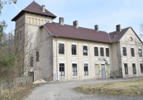 „Opuszczone dworce w Juliance i Turowie – co dalej z budynkami?”