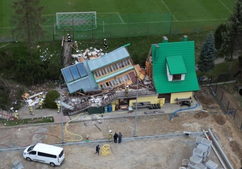 Katastrofa budowlana po wybuchu w Maniowach