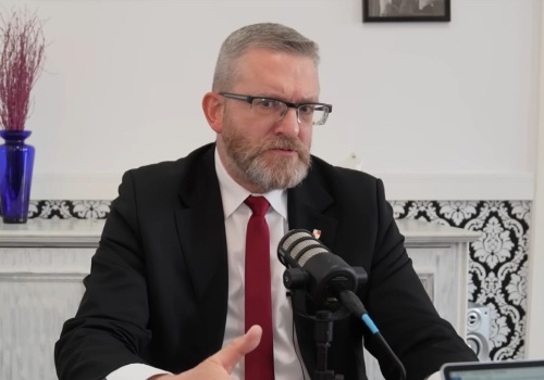 Prokuratura chce zatrzymać Grzegorza Brauna