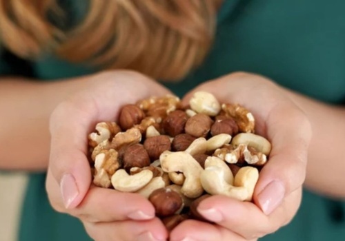 Wystarczy garść dwa razy w tygodniu. Zaskakujący wpływ na zdrowie jelit