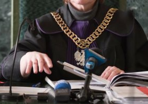 67-latek zaatakował znajomego nożyczkami. Usłyszał wyrok