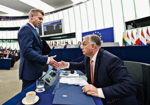 Słodko-kwaśne pożegnanie Orbana