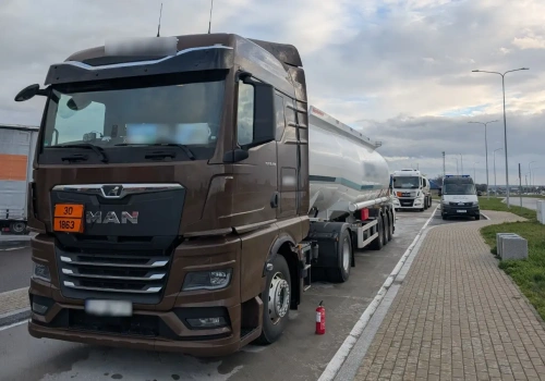 Nowszy sprzęt, te same wykroczenia, dziesiątki tysięcy kary – cysterny z Kosowa na S19