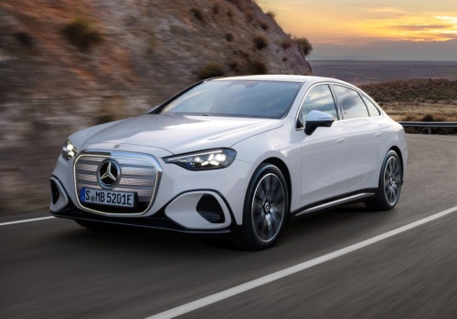 Mercedes C-class Electric zadebiutował; żadne tam „EQ Technology”. Bateria ~100 (94) kWh, zasięg do 762 jedn. WLTP