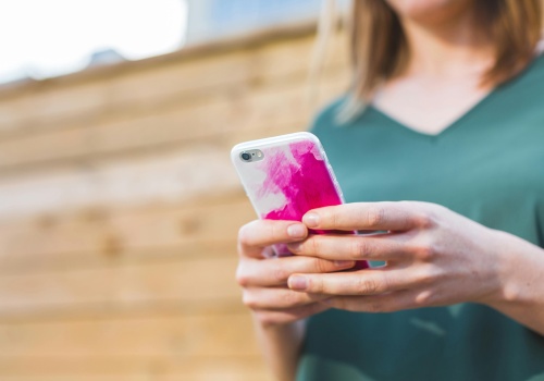 W ten sposób oszukują mieszkańców Kielc. Sprawdź, jak rozpoznać telefonicznego oszusta