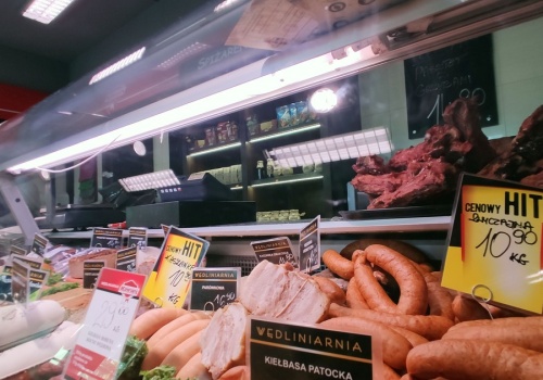 To mięso sieje spustoszenie na wątrobie. Polacy zajadają się nim ze smakiem. Gastrolog ostrzega