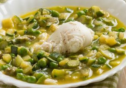 Przepyszny, zielony sos, który możesz podać na różne sposoby. Posmakuje każdemu