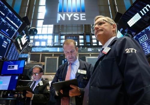 Lekkie spadki na Wall Street po kilku dniach rekordów