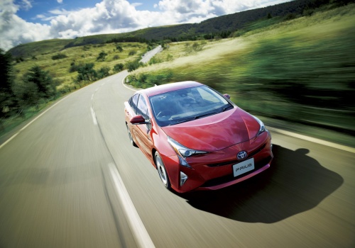 Jedna hybryda, cztery światy. Czym naprawdę różnią się MHEV, HEV, PHEV i REEV?