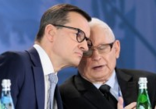 Spotkanie Morawiecki-Kaczyński. Zwięzły wpis w środku nocy