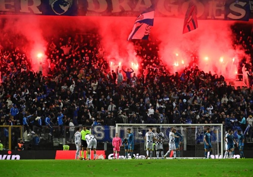 Na tym stadionie odbywało się Euro. Został wystawiony na sprzedaż