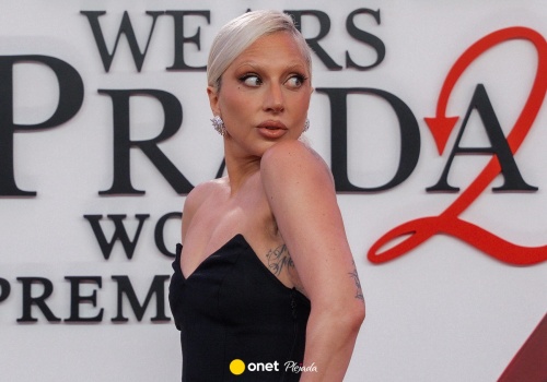 Gdy weszła, wszyscy oniemieli. Lady Gaga postawiła na ponadczasową elegancję