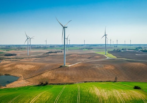 Nowy raport o OZE w Polsce. „Nie ma powodów do wstydu, ale do dumy też”