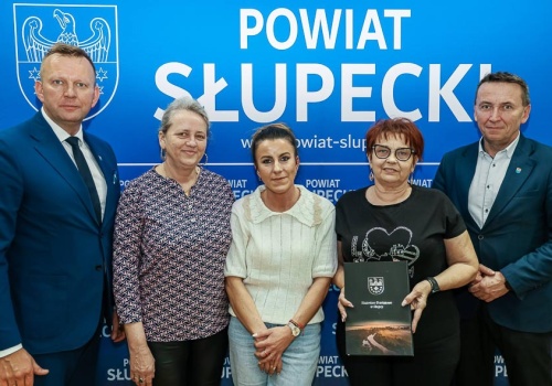 Umowy dotyczące dofinansowanie dla stowarzyszeń w Powiecie Słupeckim podpisane