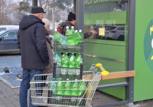 Nowa metoda w systemie kaucyjnym. Tańsze butelki można drożej sprzedać