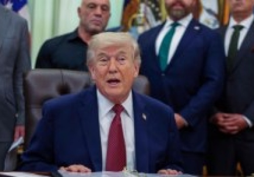 Zaprzecza sam sobie. Media zaniepokojone przekazami Donalda Trumpa