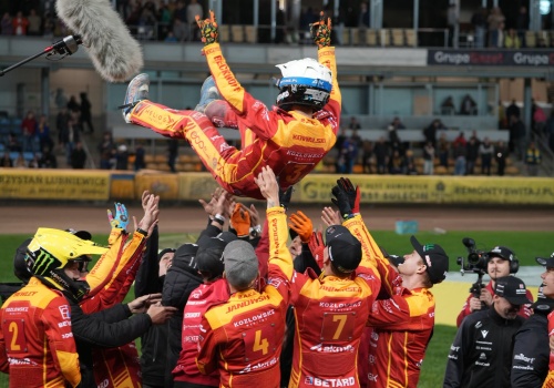 Żużel. Kowalski prawie został okradziony! Chodzi o szczęśliwe rękawiczki!