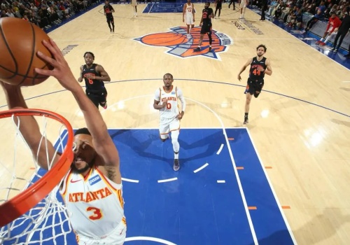 Knicks przegrywają thriller z Hawks. McCollum bohaterem, Sochan na ławce