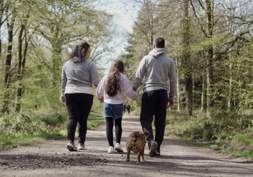 Chcą zlikwidować 800 plus w zamian za 2333 zł. Pieniądze dla dzieci od 3. roku życia