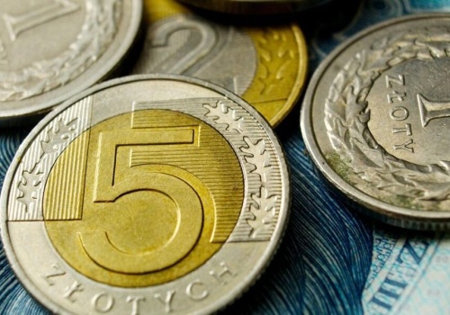 Wynagrodzenia rosną, zatrudnienie spada. Najnowsze dane GUS