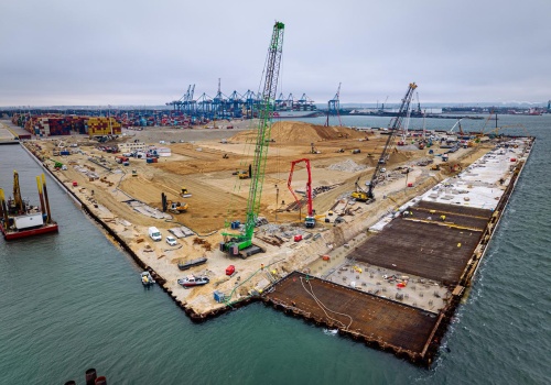 Morska energetyka wiatrowa już zmienia polskie porty. Na Kongresie o infrastrukturze