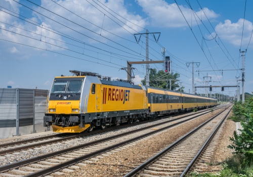 RegioJet wycofuje się z naszego kraju. Co jest nie tak z polskim rynkiem kolejowym?