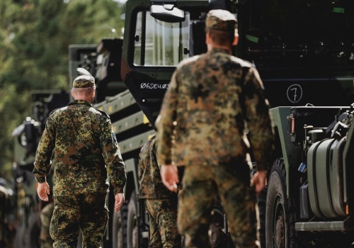 Pilny komunikat Bundeswehry. Kolumny wojskowe suną przez Niemcy