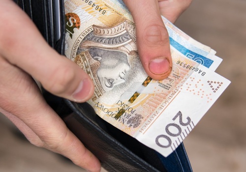 Tak będzie rosło średnie wynagrodzenie w Polsce. Trend jest jednoznaczny