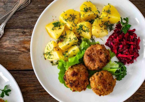 Mielone z botwinką? Tak soczystych kotletów jeszcze nie jadłeś