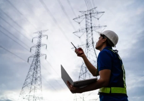 W sektorze energii cyfryzacja wyprzedza cyberodporność, a stawką jest bezpieczeństwo państwa