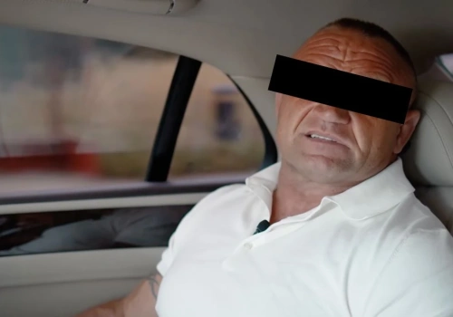 Znany strongman oskarżony o reklamę hazardu. Jest problem