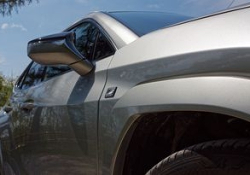 Kilkuletni SUV premium czy nowy 