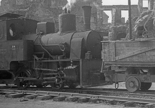 TORY W ZGLISZCZACH WARSZAWY. Odbudowa kolei – kolej w odbudowie