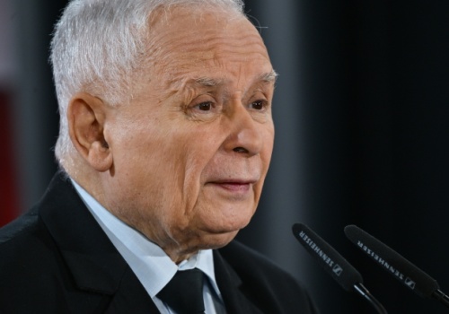 Prezes PiS: Rozmowa z Morawieckim przyniosła kompromis; stowarzyszenie będzie działało wewnątrz partii