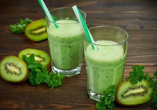 Koktajl z kiwi i szpinaku