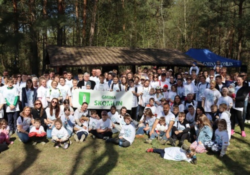 Śmieci mniej, osób chętnych do działania więcej – w gminie Skomlin odbyła się kolejna akcja sprzątania w ramach Operacji Czysta Rzeka (zdjęcia)