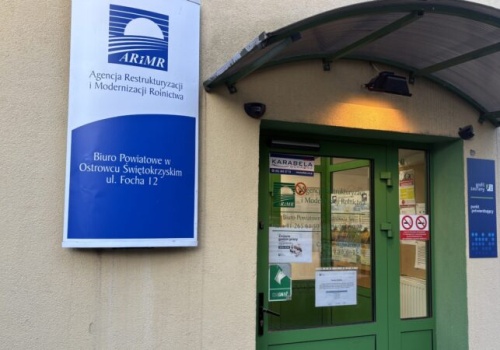 Dodatkową pomoc dla rolników oferuje ARiMR. Chodzi o płatności obszarowe