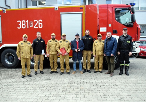 Strażacy z OSP w Trześni otrzymali gaśniczego Keraxa