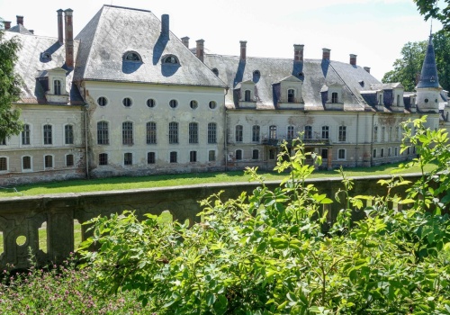 Pałac w Bożkowie popada w ruinę. Sprawa trafiła do prokuratury