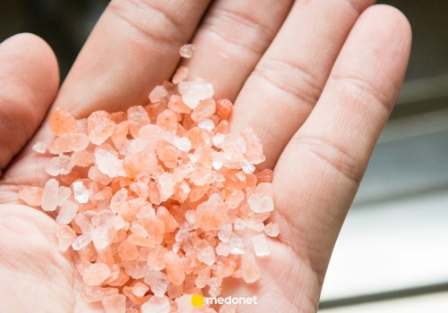 Sole gruboziarniste szkodzą bardziej niż sole kuchenne? Ekspert nie ma dobrych wieści