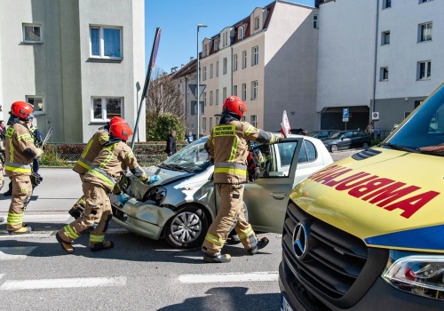 Nieostrożność przyczyną stłuczki