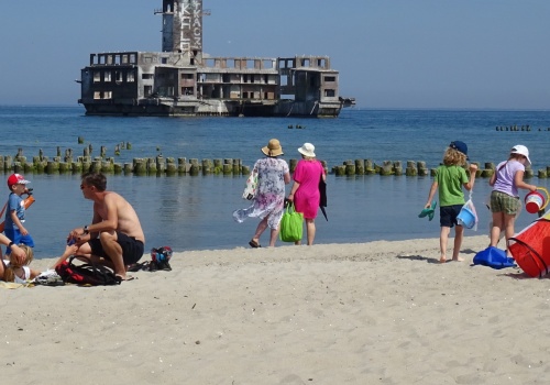 W tych miejscach nad Bałtykiem zapłacimy najmniej. Już od 45 zł za dobę
