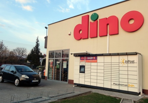 Pierwsza strona gazetki Dino i od razu to. Zacznie się 22 kwietnia