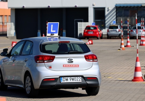 Rewolucja w egzaminach na prawo jazdy będzie większa, niż zapowiadano