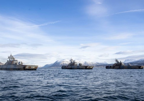 Podejrzany manewr na Atlantyku. Rosyjski tankowiec nad podmorskim kablem