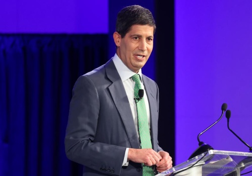 Warsh przekonywał Senat USA, że nie będzie „marionetką” Trumpa w Fed